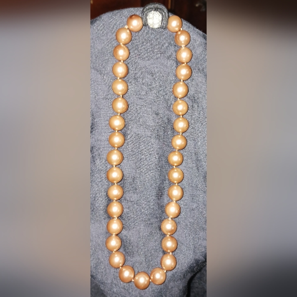 Gold tone large bead necklace